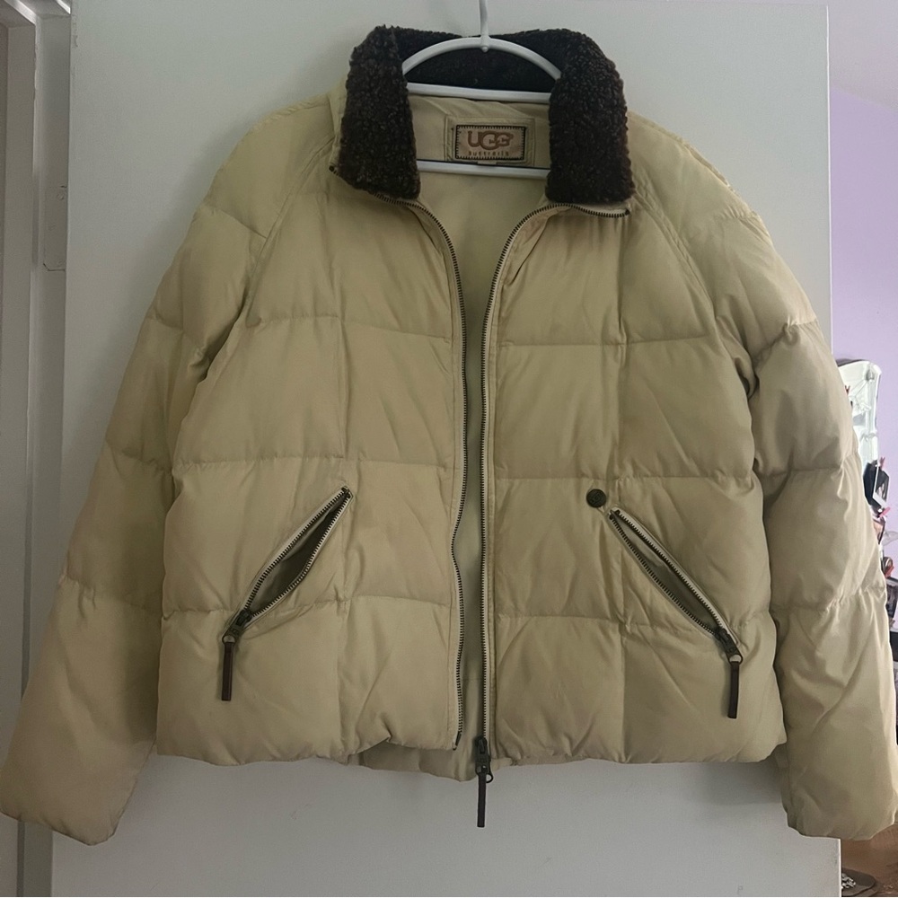 Vintage UGG Cream Jacket with Dark Brown Collar